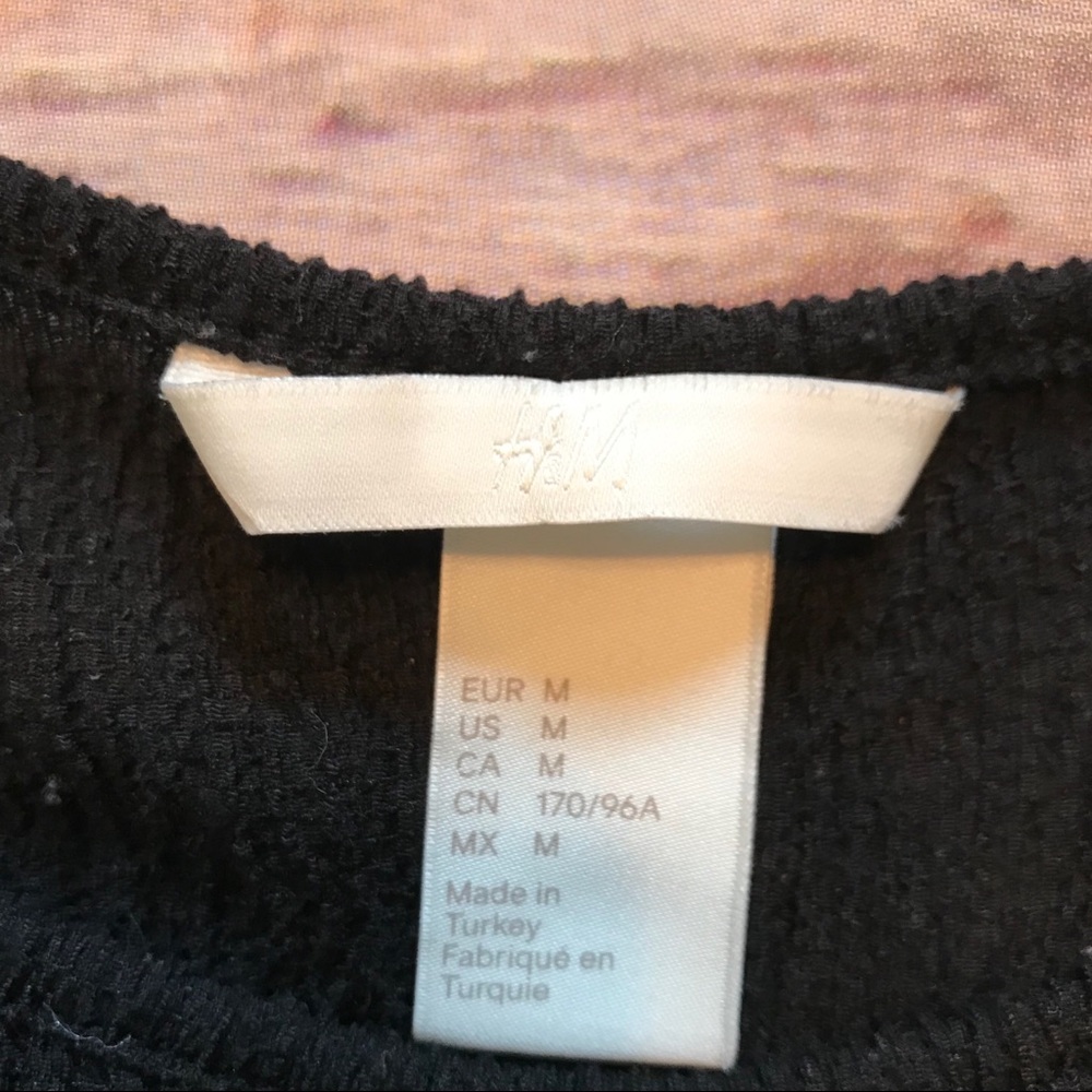 💚H&M Cold Shoulder Ribbed Knit Top - Picture 6 of 7